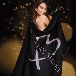 NEVER USED VICTORIA SECRET THROW BLANKET